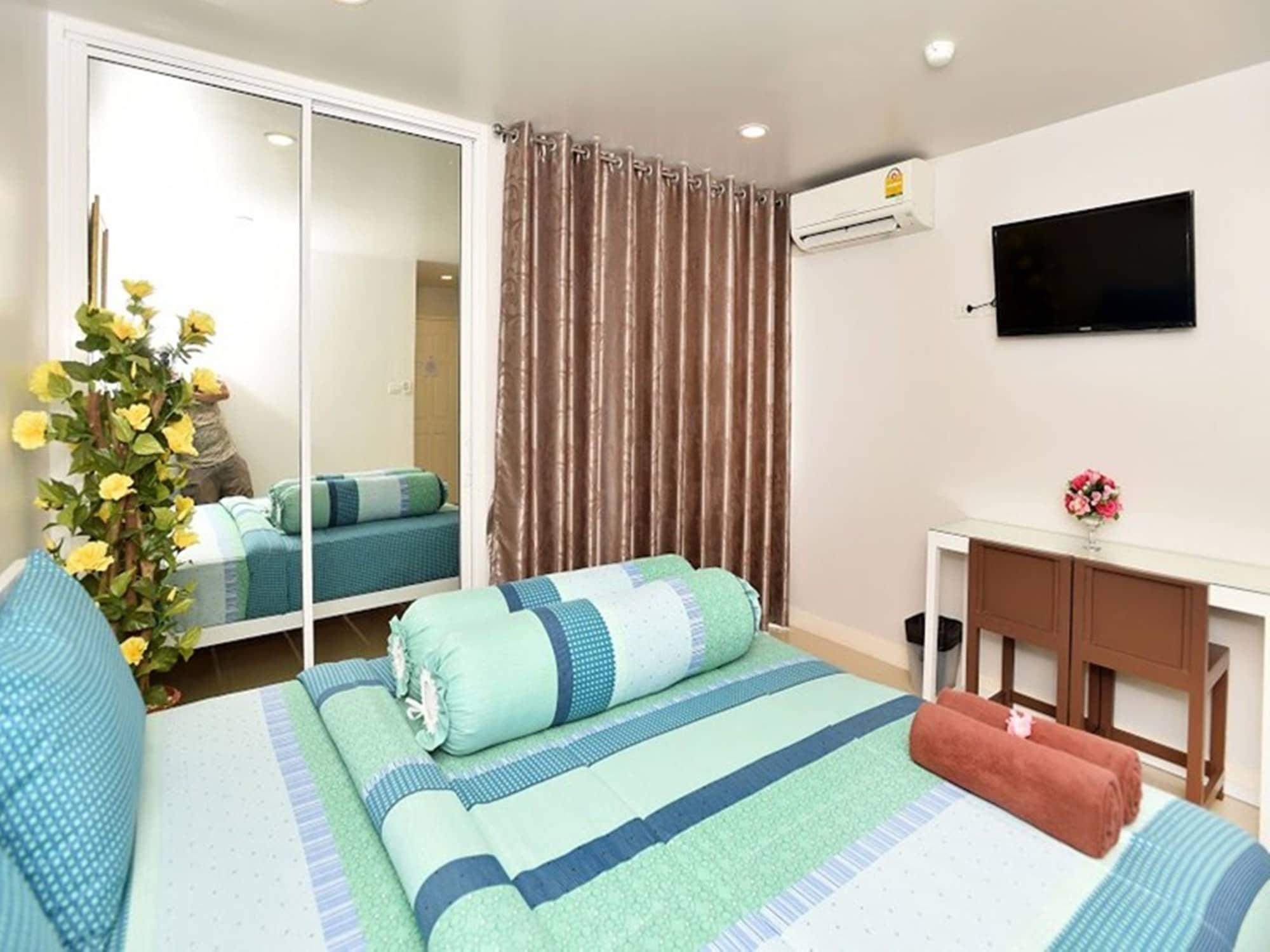 Parvena Hotel Bangkok Bagian luar foto
