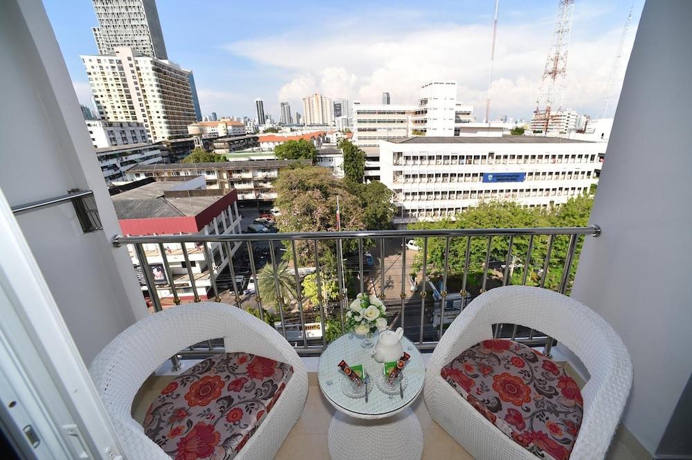 Parvena Hotel Bangkok Bagian luar foto