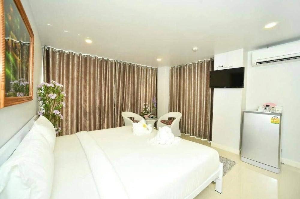 Parvena Hotel Bangkok Bagian luar foto